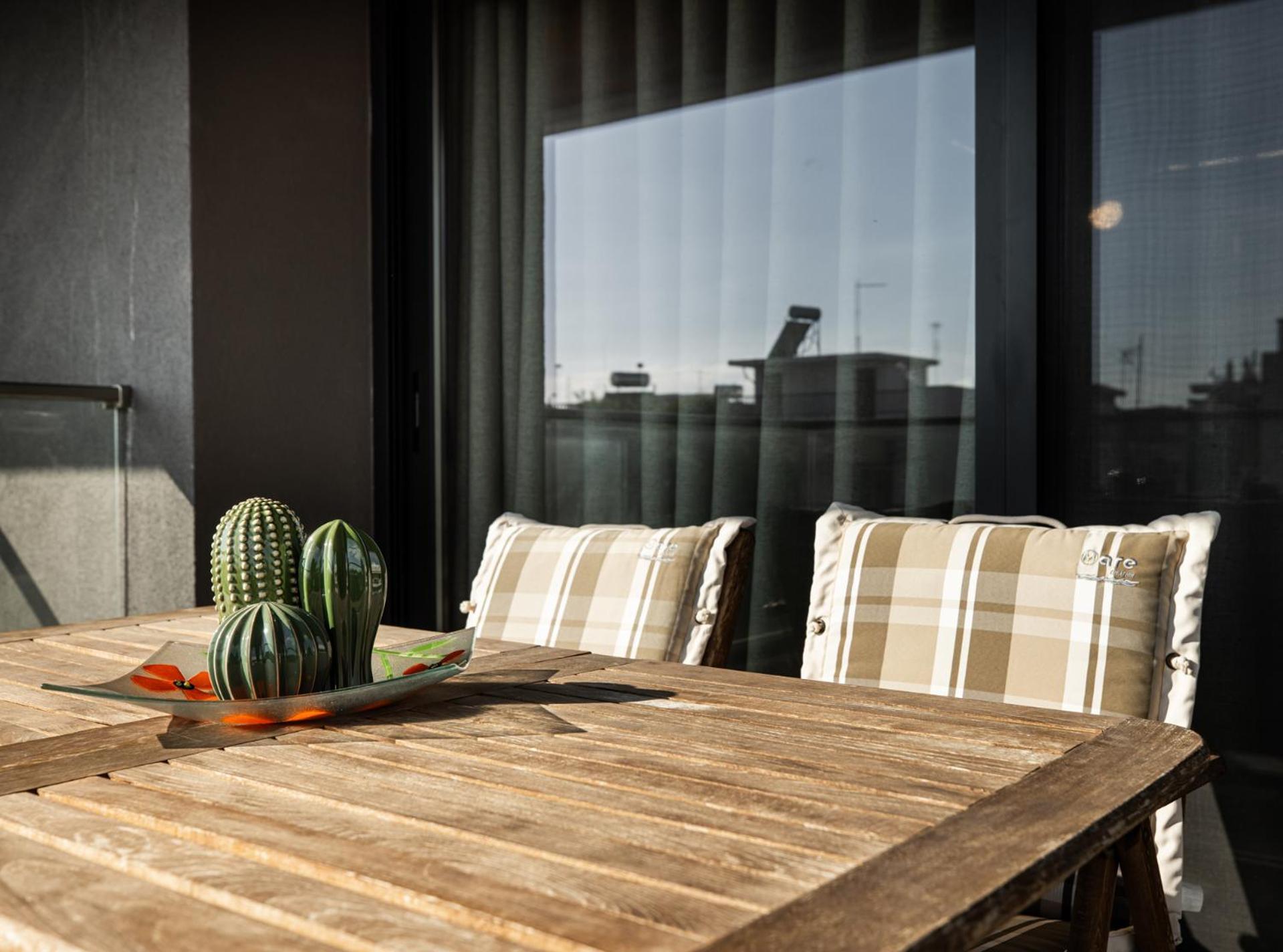 Cozy Apartment In Kalamaria, Tesalonika Bagian luar foto