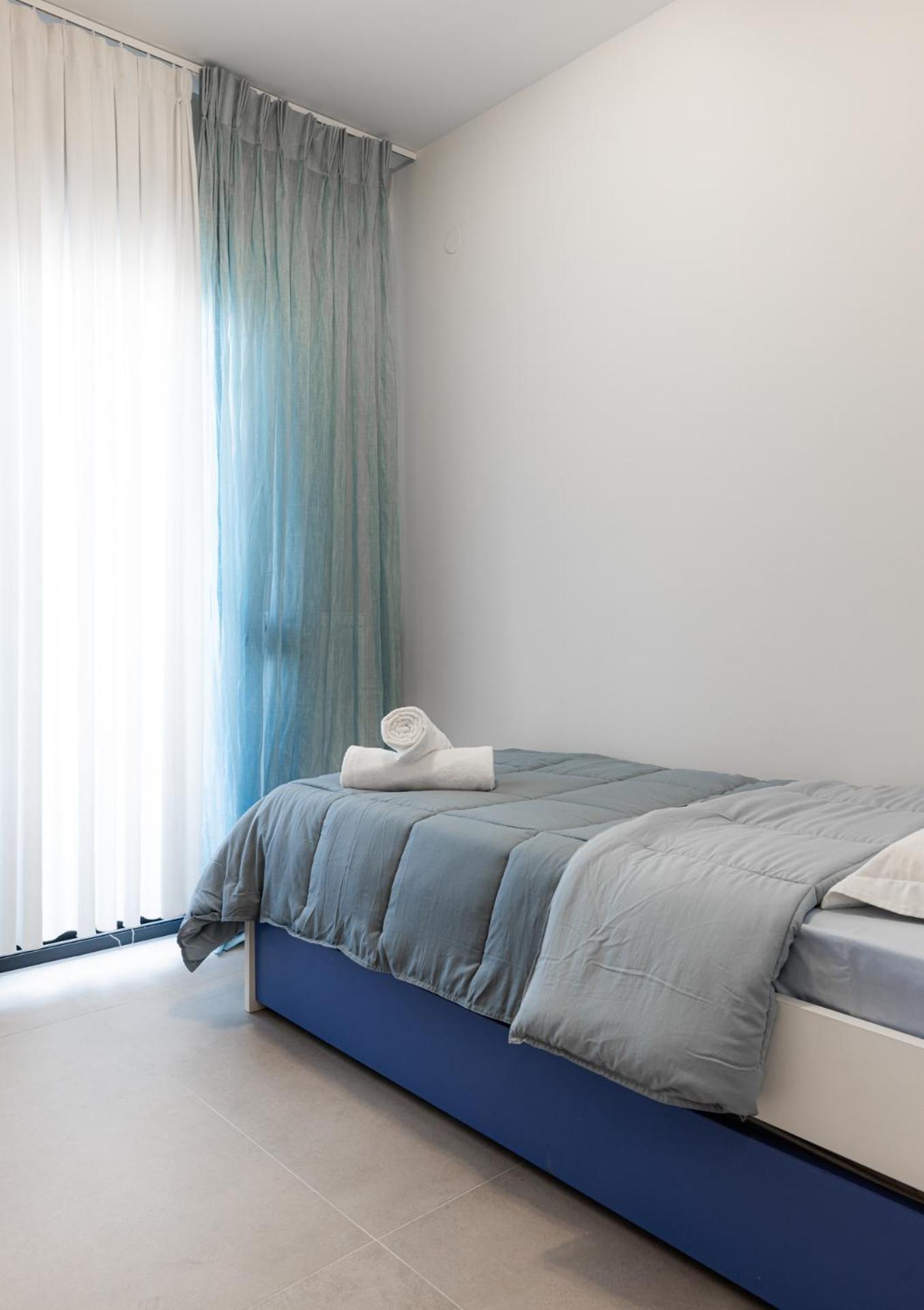 Cozy Apartment In Kalamaria, Tesalonika Bagian luar foto