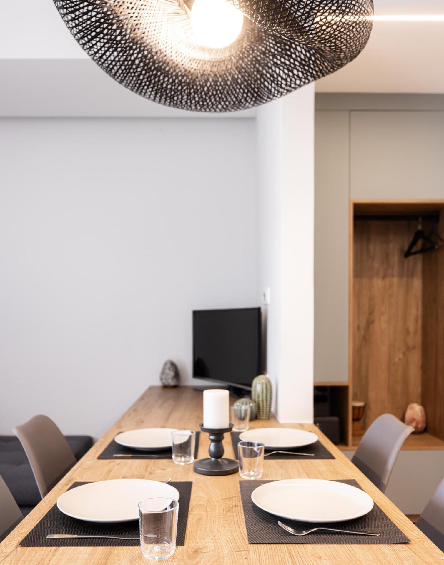 Cozy Apartment In Kalamaria, Tesalonika Bagian luar foto